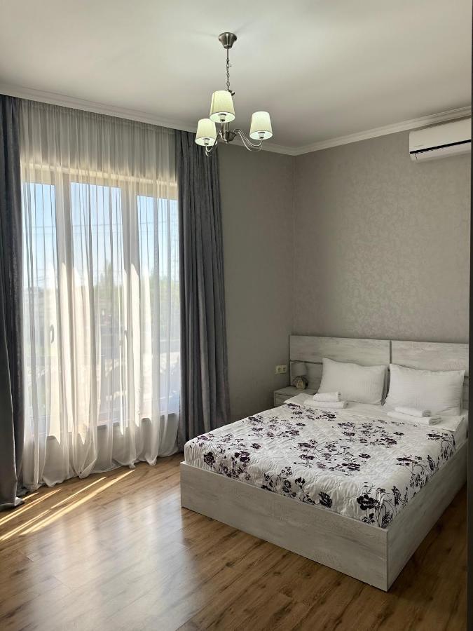 Flamingo Hotel Анаклия Екстериор снимка