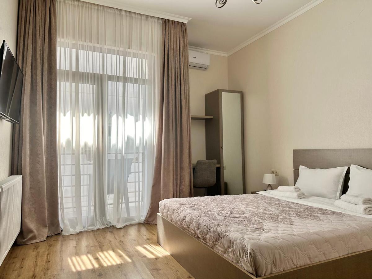 Flamingo Hotel Анаклия Екстериор снимка