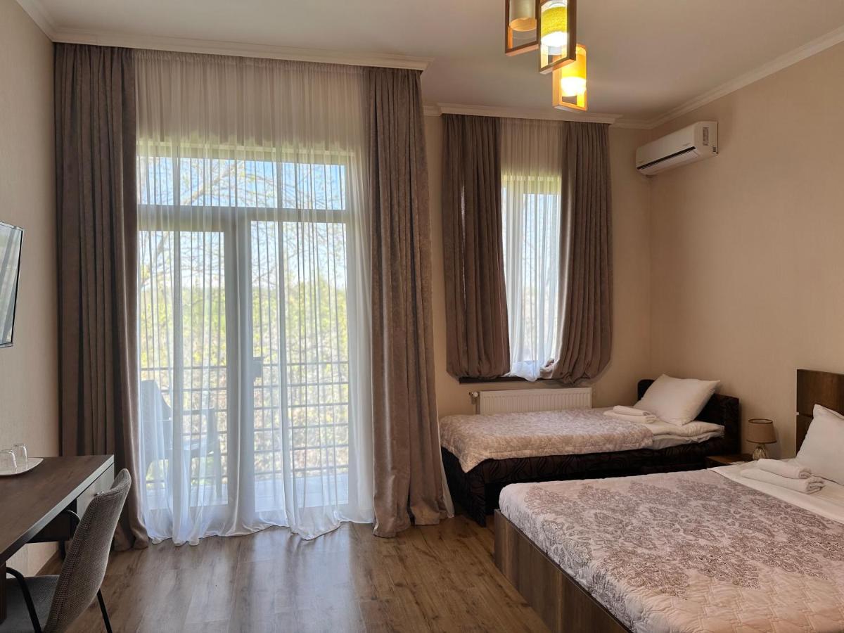 Flamingo Hotel Анаклия Екстериор снимка