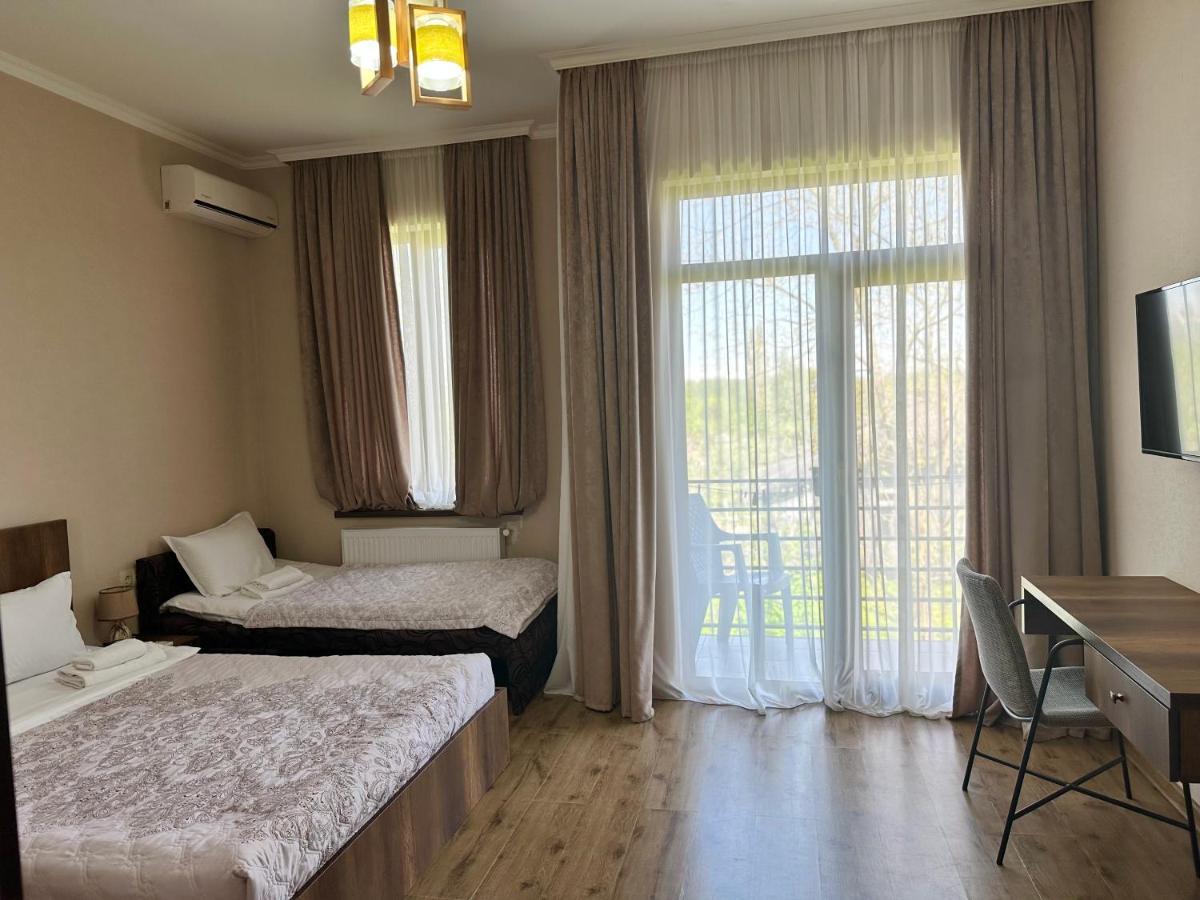 Flamingo Hotel Анаклия Екстериор снимка