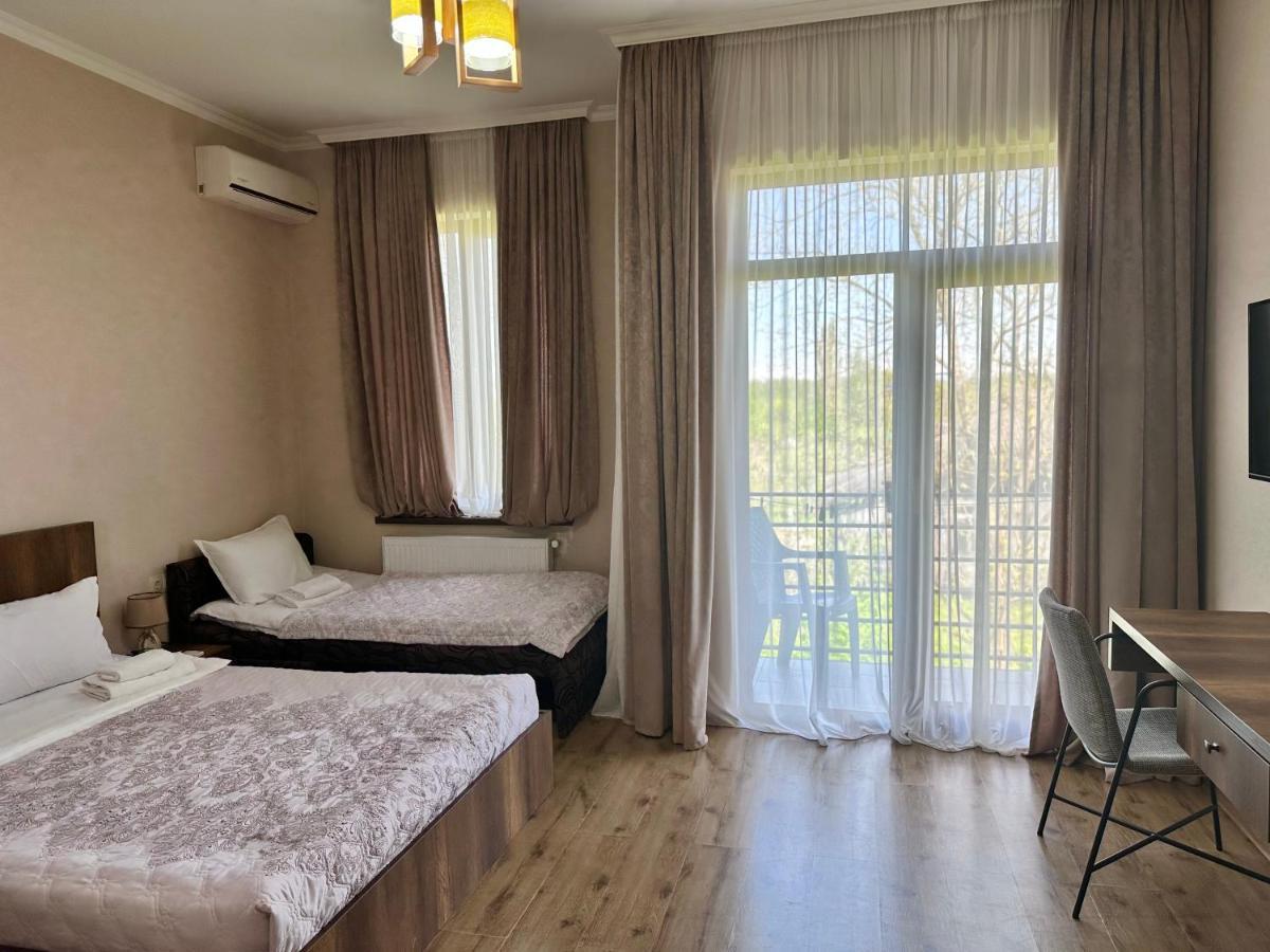 Flamingo Hotel Анаклия Екстериор снимка